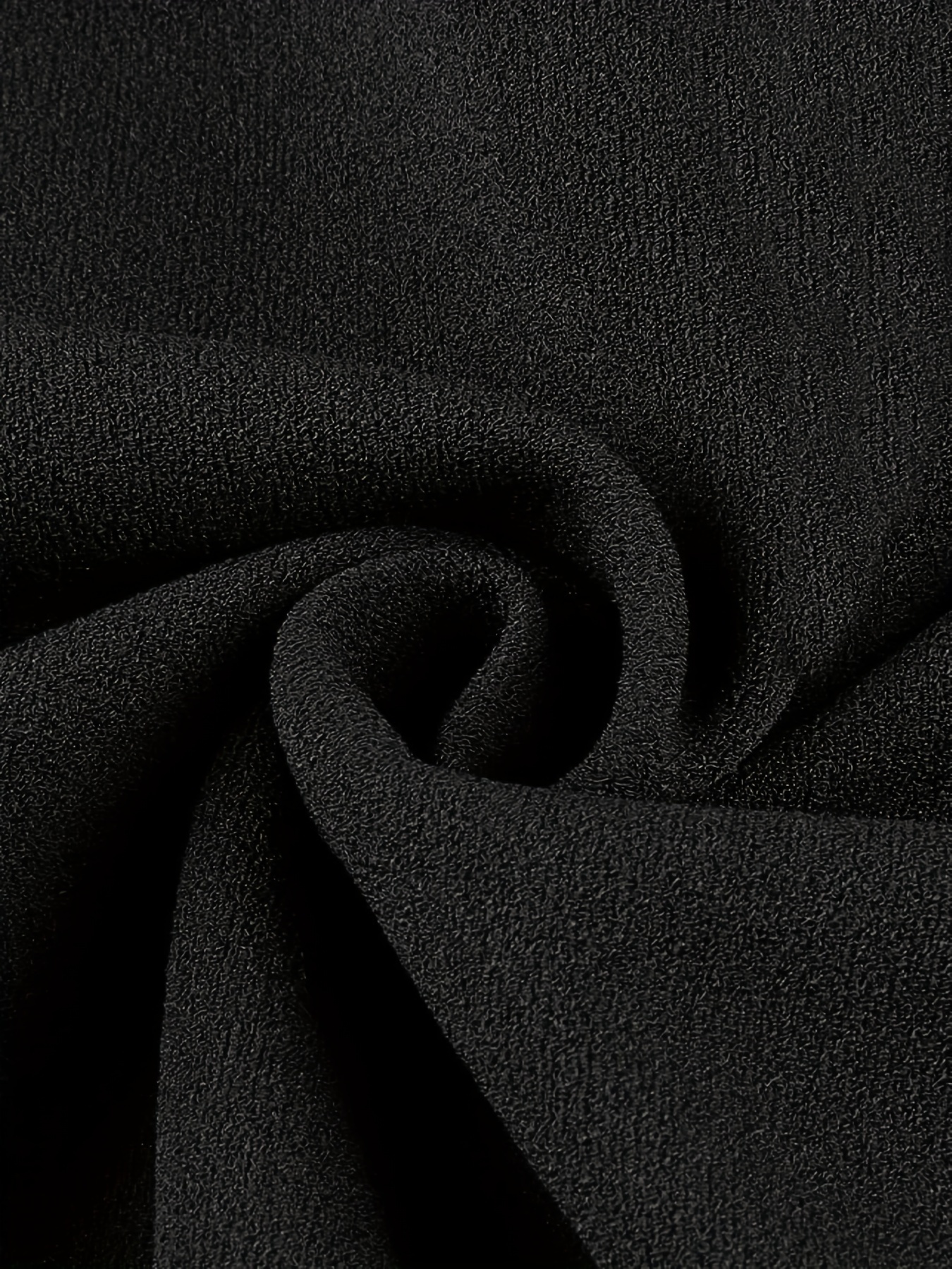 Elegant Boat-neck Midi Dress with Ruffled Three-quarter Sleeves for Romantic Valentine's Day Nights in Autumn and Winter. A Perfect Graduation Gift for Mothers, Suitable for Office Wear or Parties