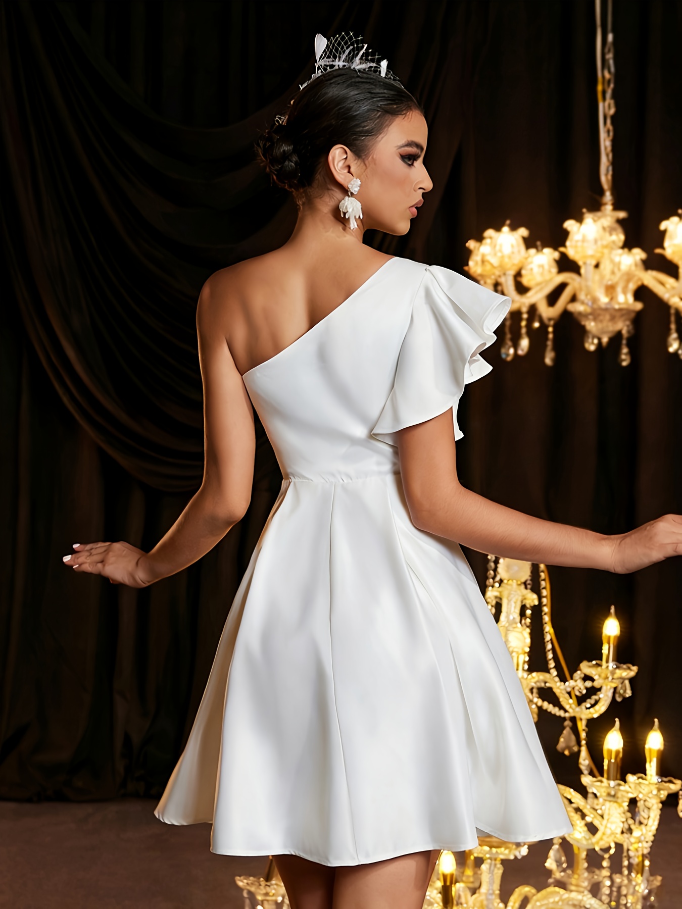 Robe Blanche Classique et Élégante