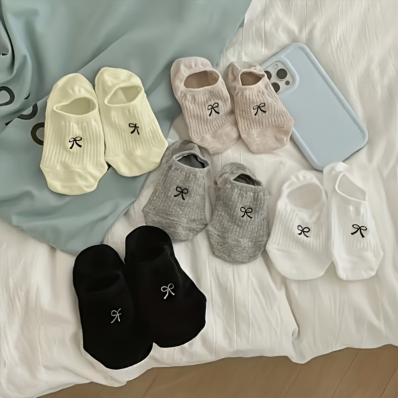5 Pairs Of Random Color Versatile Solid Color Bow Elegant Boat Socks