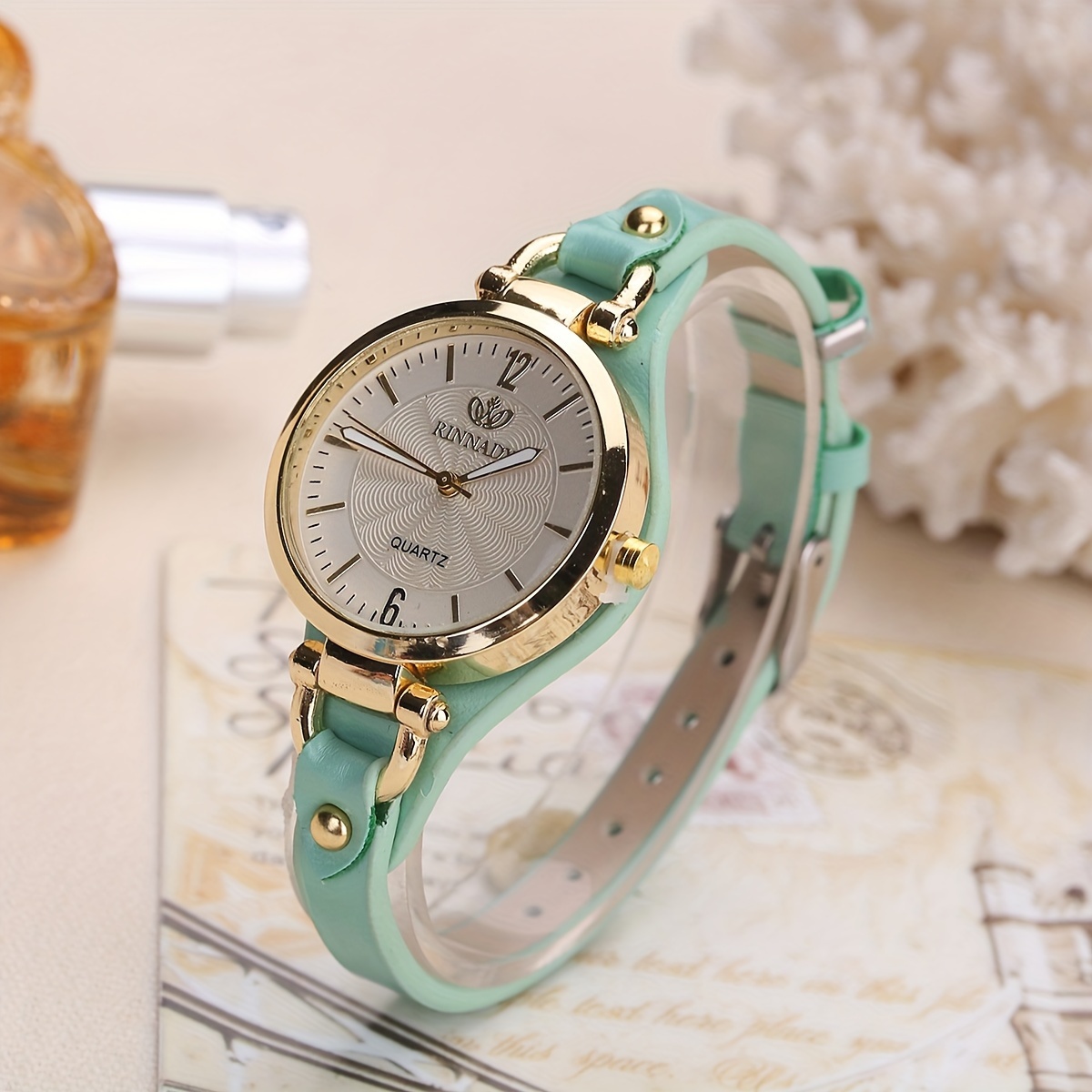 Wal-Joy Women's Elegant Minimalist Quartz Watch with White Dial, Golden-Tone Markers & Light Brown Faux Leather Strap - Casual Chic Casual Attire, Stylish Wristwatch | Sleek Round Case | Clear Numeral Markers