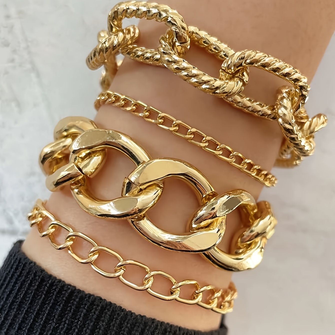 TEMU A Set Of 4 Vintage Thick Chain Women's Bracelets