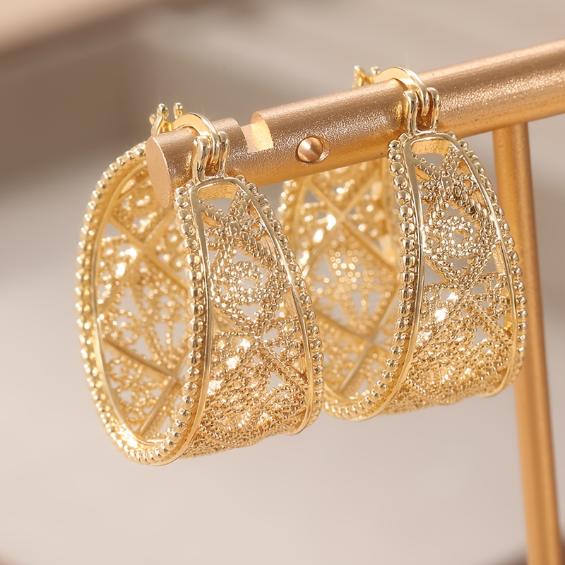 Image of Fashionable And Exquisite, Colour, Circular Earrings, Graduated Hoop Earrings With Milgrain Detailing, Copper Products, Women's Earrings, Suitable For Daily Wedding Jewelry, Additions, And Gifts