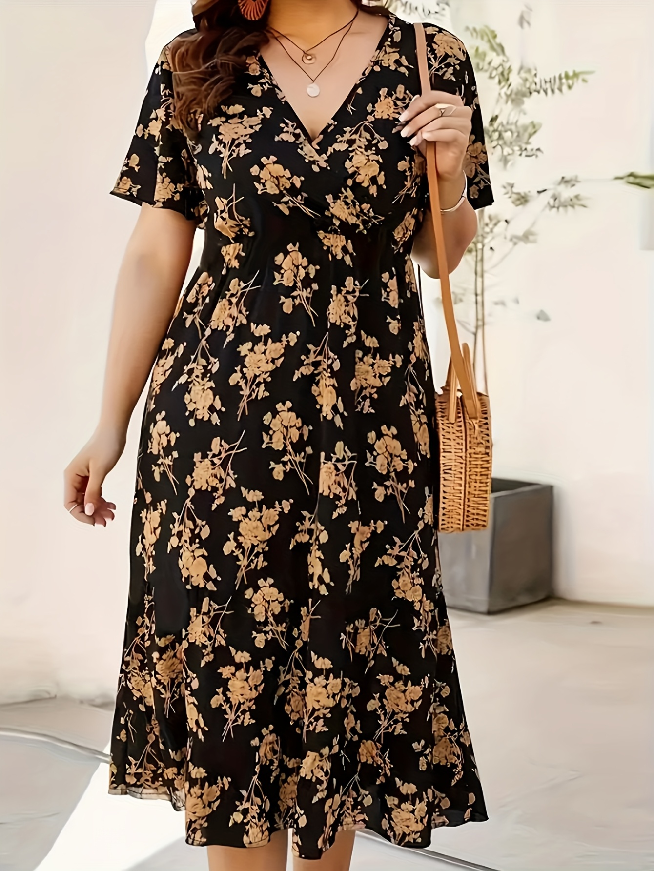 knee length dresses for ladies The Linen Short-Sleeve Scoop Midi Dress