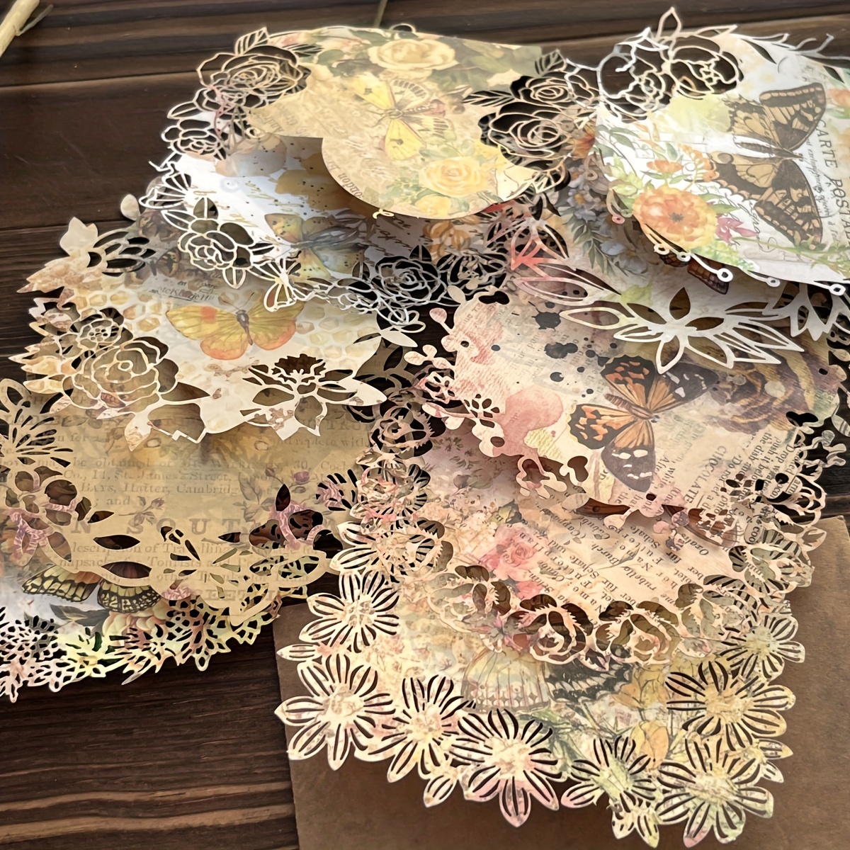 

10pcs Vintage Hollow Lace Material Paper Butterfly Dreamland Series Retro Watercolor Floral Hollow Lace Edge Border Diary Collage Paper Journal Decoration Collage Background Paper