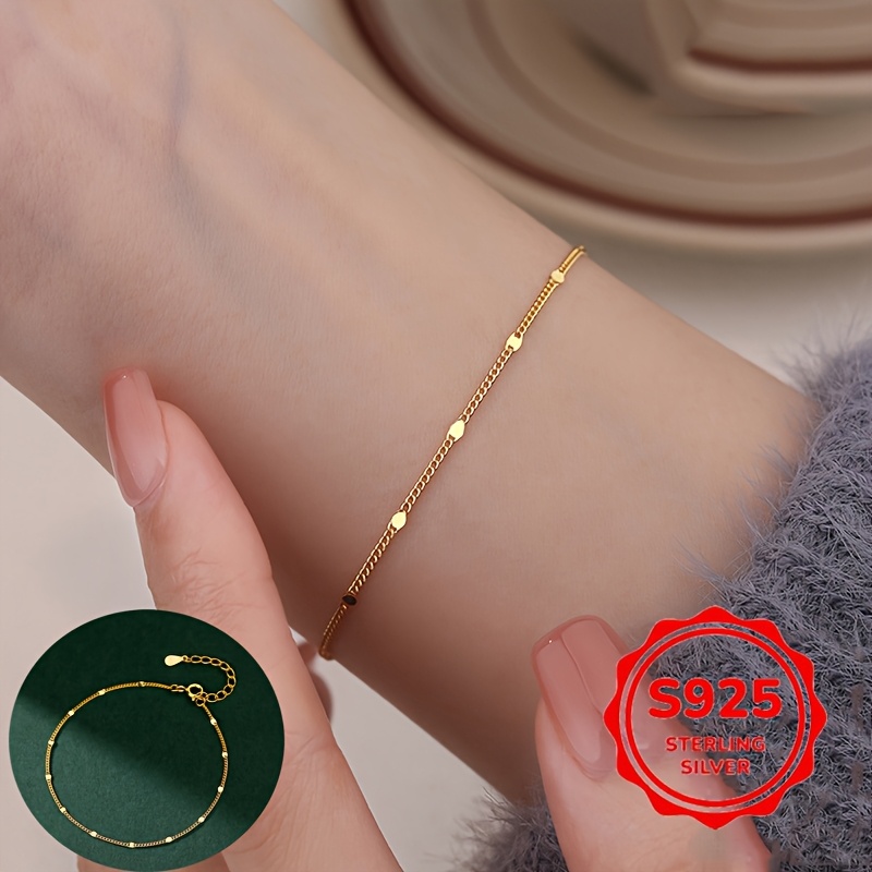 

A 0.7g S925 Silver Minimalist Fresh Round Sequined Bracelet For Wear And Holiday Gifts.