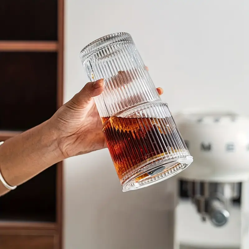 2pcs glassware set 600ml 20oz ribbed glass bucket with lid and glass straw thick glass iced coffee smoothies cocktails and juices elegant and durable beverage vessel Product details 4