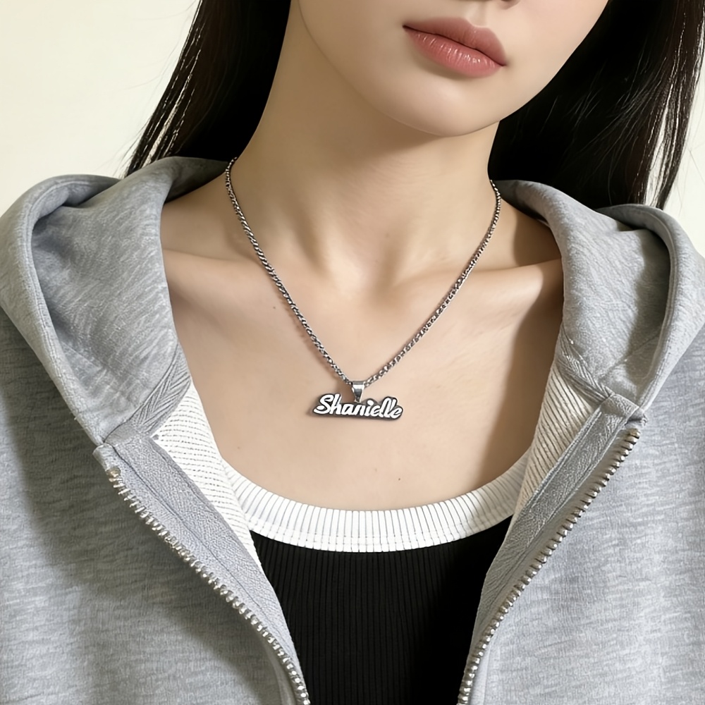 Customized Golden Cuban Chain Necklace with Cute Heart Name Pendant