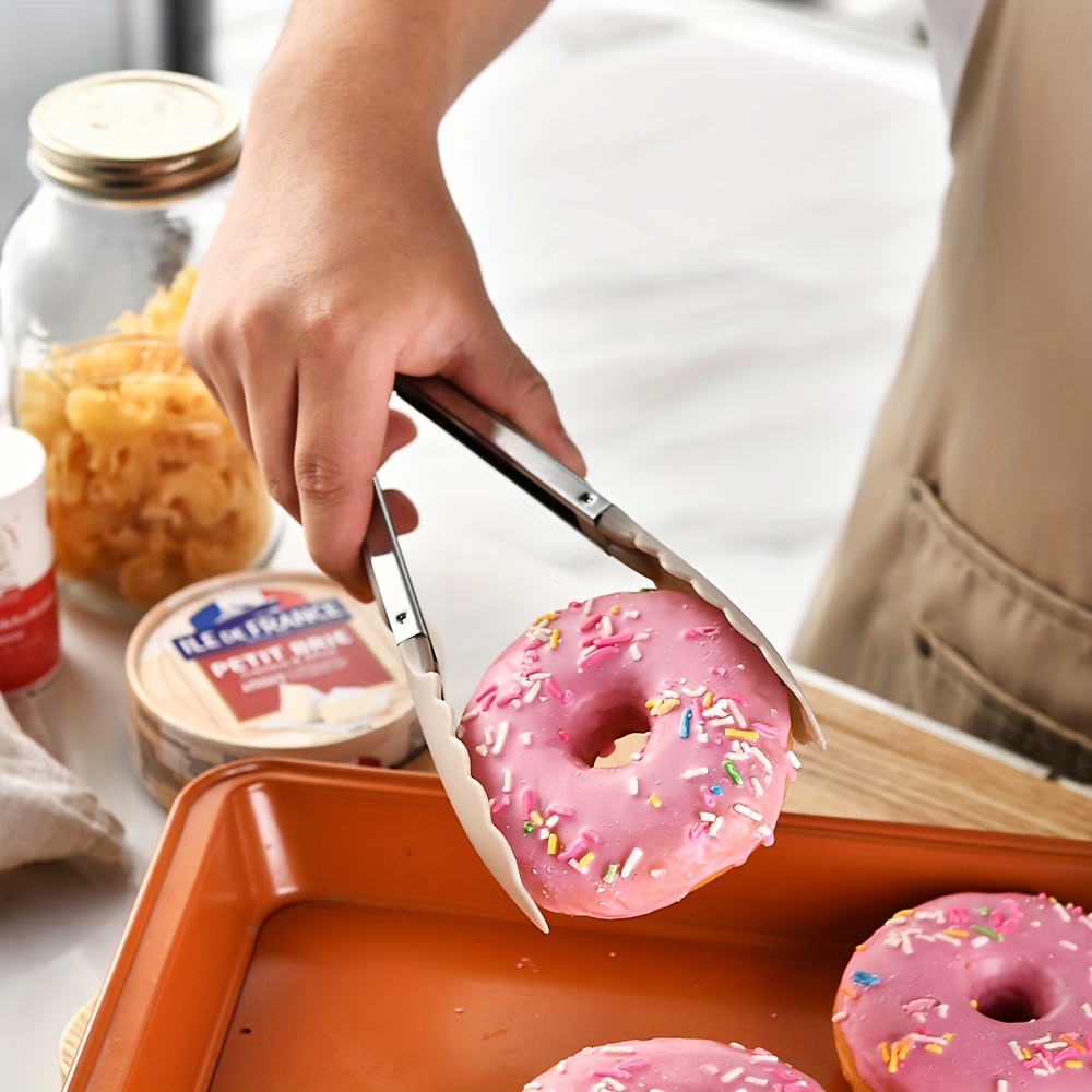 32pcs Set, Integrated Silicone Kitchen Utensil Set with Storage Bucket, Heat-Resistant Cooking Tools, Non-Stick Silicone Spatula And Spoon, Whisk, Food Tongs, Baking Tools, Oil Brush, Spoons, Measuring Cups, Kitchen Utensils, Kitchen Supplies