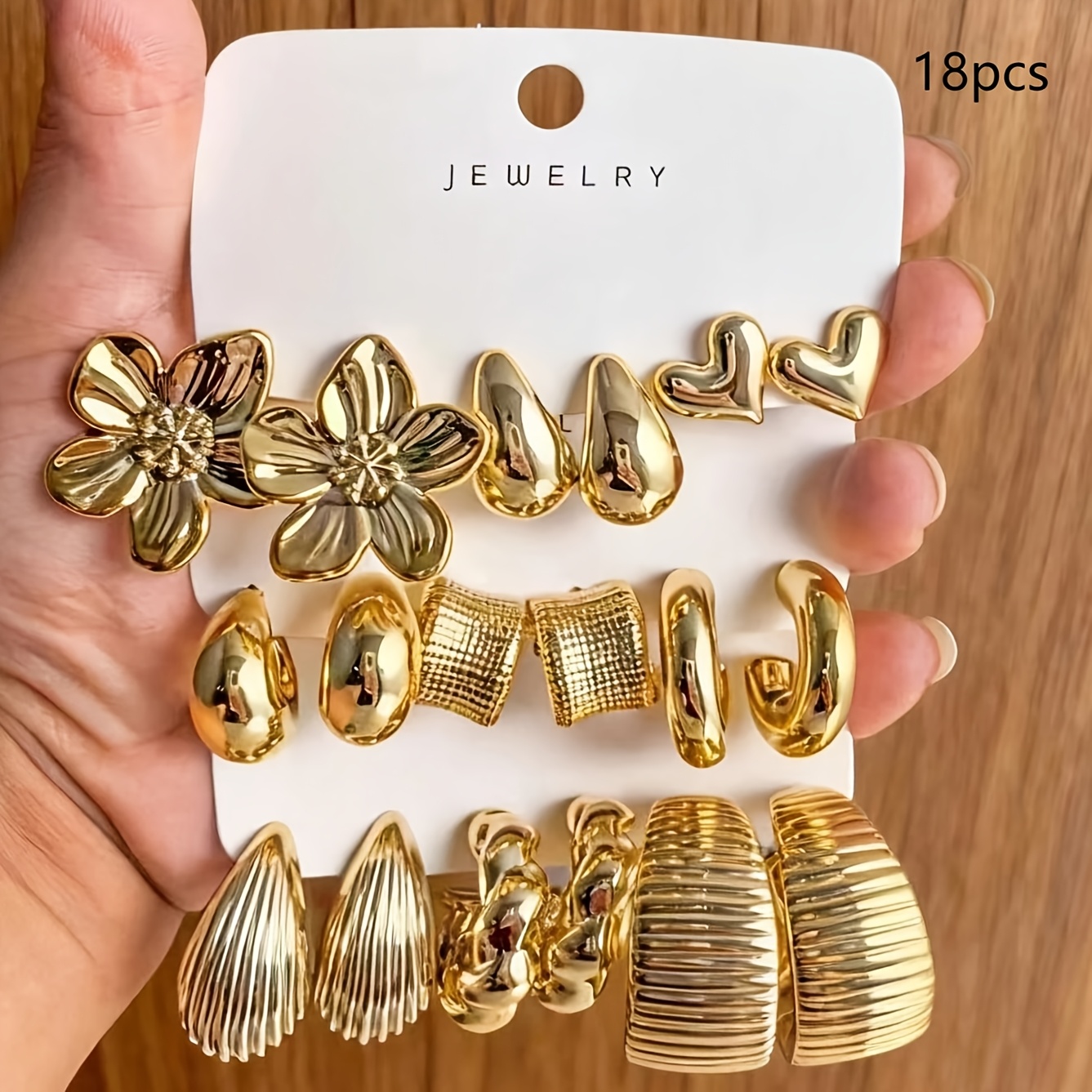 E-shop 18/6-teiliges modisches, elegantes Ohrring-Set aus Kunstharz für Damen, klassisches Blumen, Herz- und Tropfen-Steckerohrring-Design, leichtes