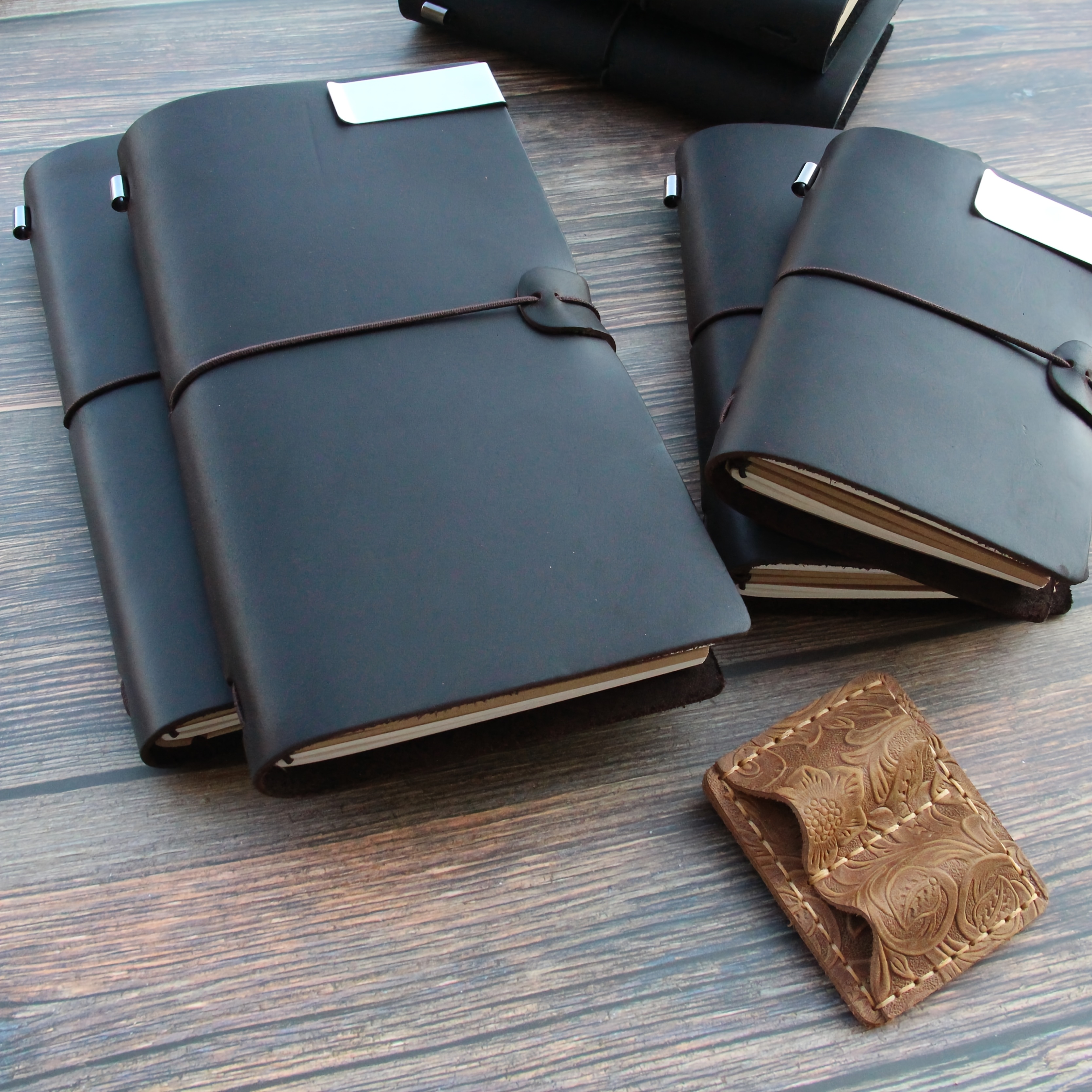   layer cow genuine leather sketchbook notebook tn traveler portable notebook with 3 inner pages cow paper folder metal page clip