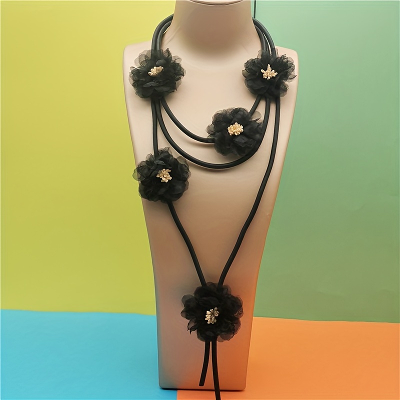 

Bohemian Style Floral Long Necklace With Pu Leather - Perfect For Everyday And Party Wear