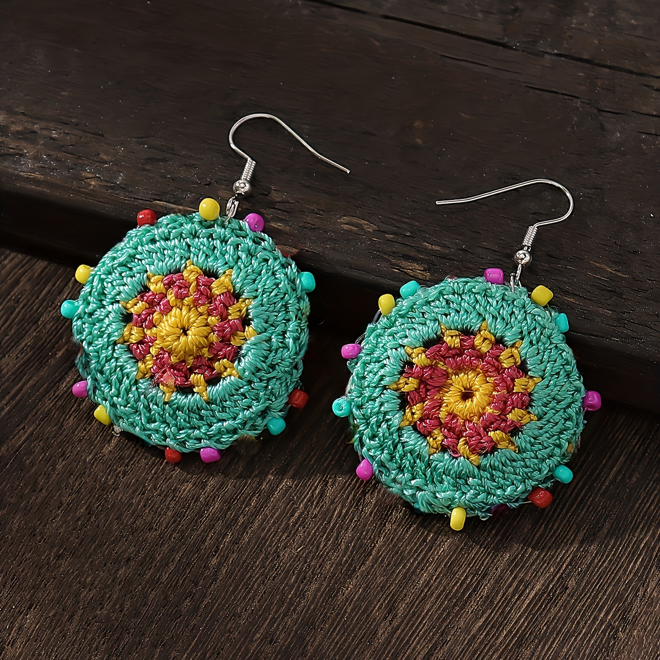 Image of Exquisite Handcrafted Bohemian Summer Earrings For Women, Featuring A Random Of Colored Beads, Perfect For Daily Wear And Travel