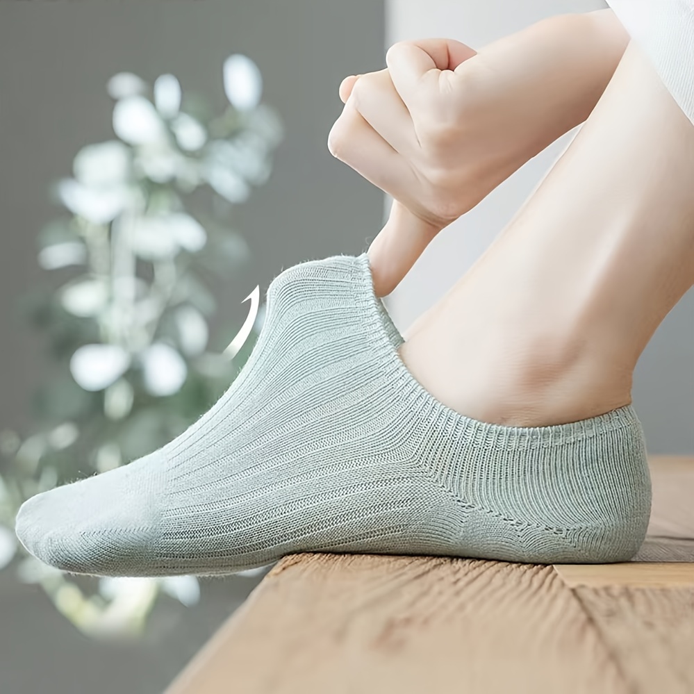 5-Pack Women's Elegant Invisible No-Show Ankle Socks - Soft Polyester Blend, Seamless Comfort, All-Season Wear, Assorted Neutral Colors (White, Light Blue, Pink, Grey, Black), Cute Socks, Casual Footwear, Minimalist Design, Comfortable Wear