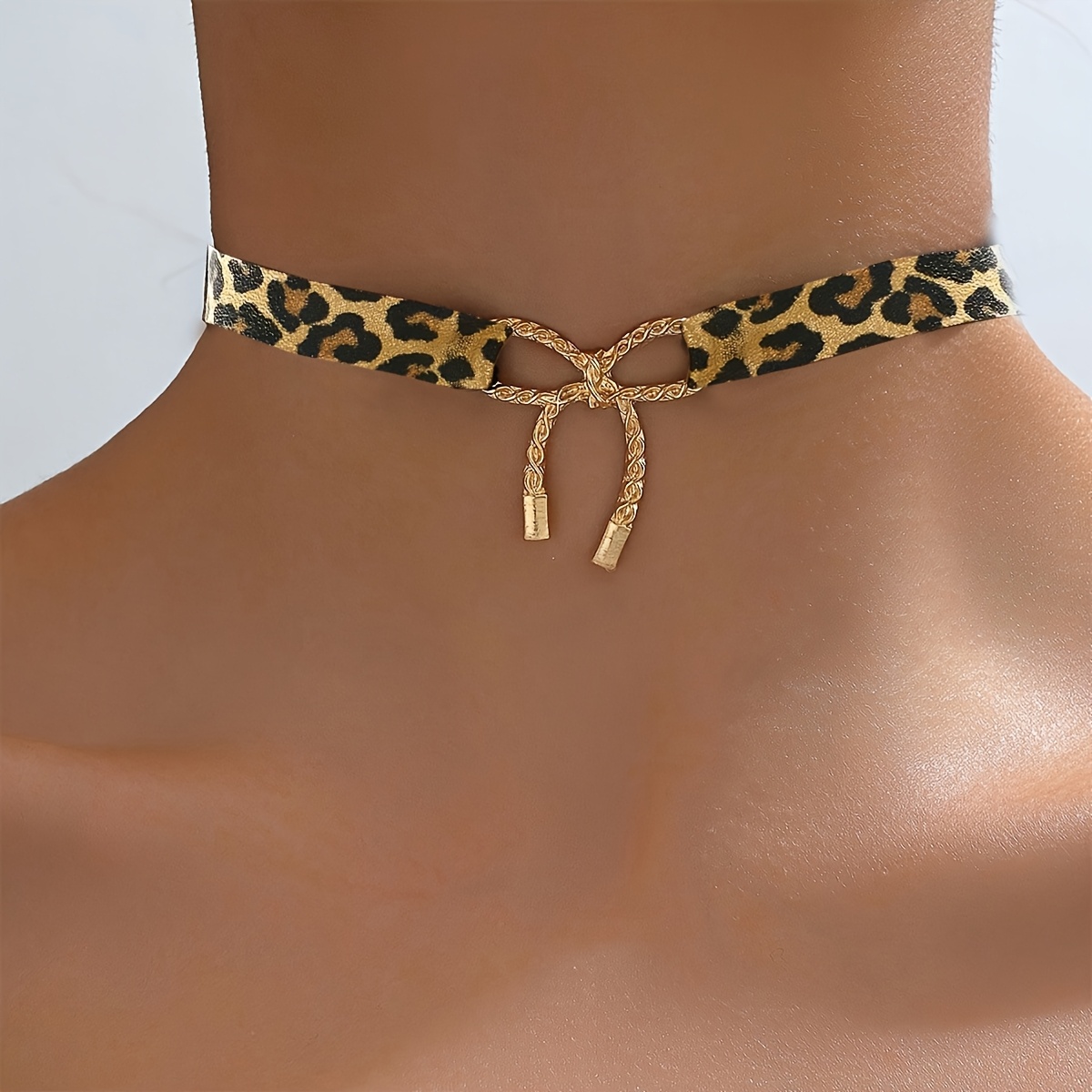 TEMU 1 Fashionable Minimalist Twist Bow Black Velvet Choker Necklace For Women, Dark Style Sweet And Cool Collar