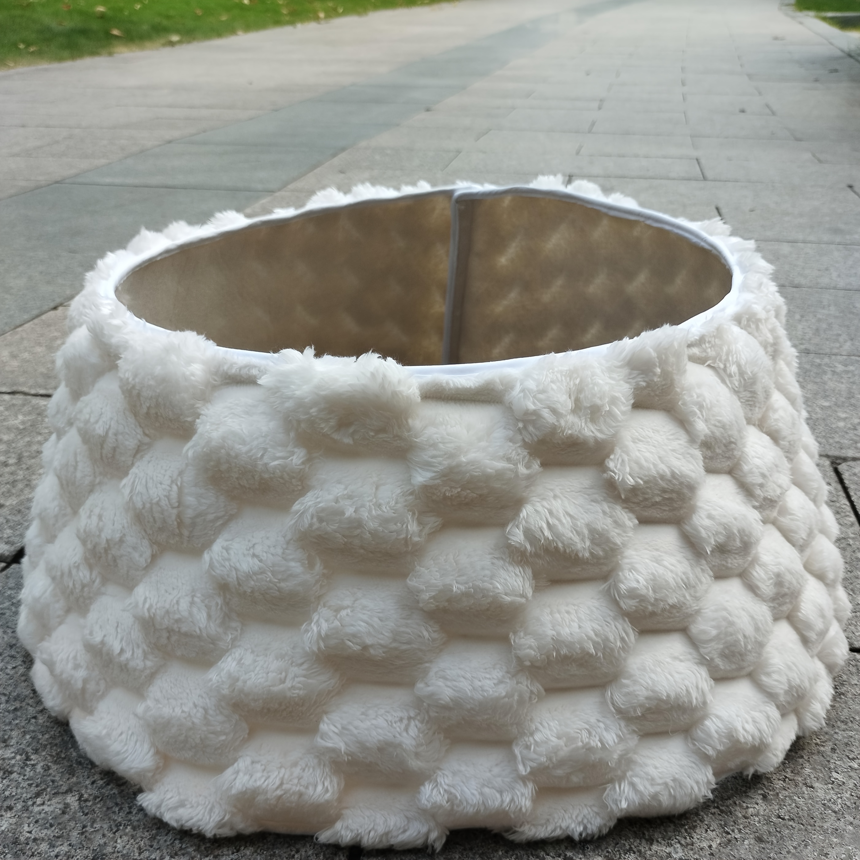 TEMU 2025 New Plush Christmas Tree Skirt, Round Christmas Tree Skirt Base, Christmas Sequin Christmas Skirts Halloween