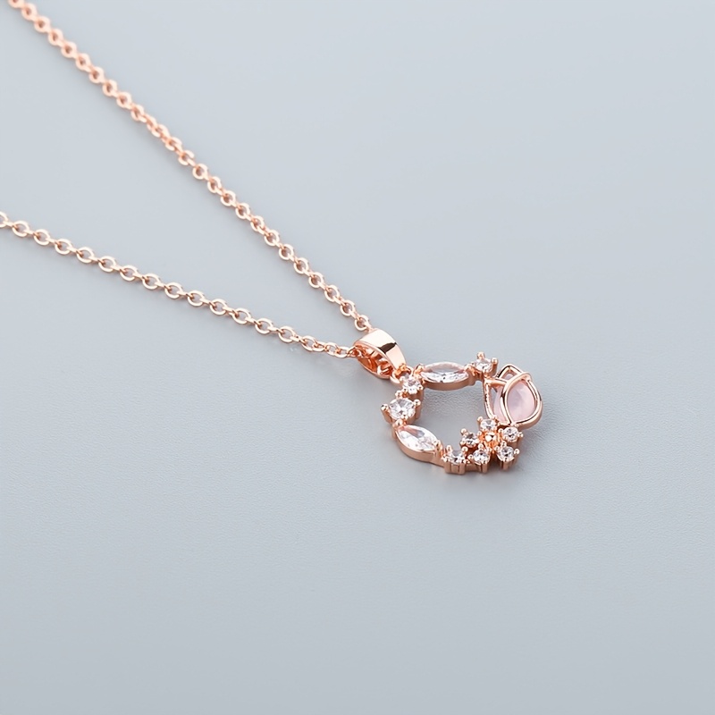 TEMU Collier Couronne de Roses et Tulipes pour Femme, Chaîne Clavicule de Luxe Niche Rose et , 2026, Collier de Gorge Doux et Élégant