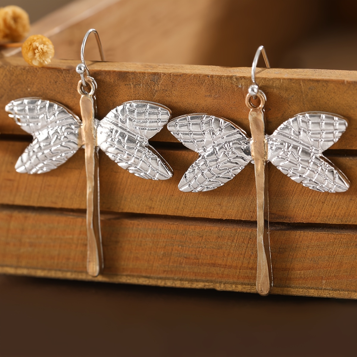 TEMU Women's Vintage K Plated Dragonfly Wing Dangle Earrings - Suitable For Parties, Daily Wear, Long Statement With Retro Wing, Elegant Ear