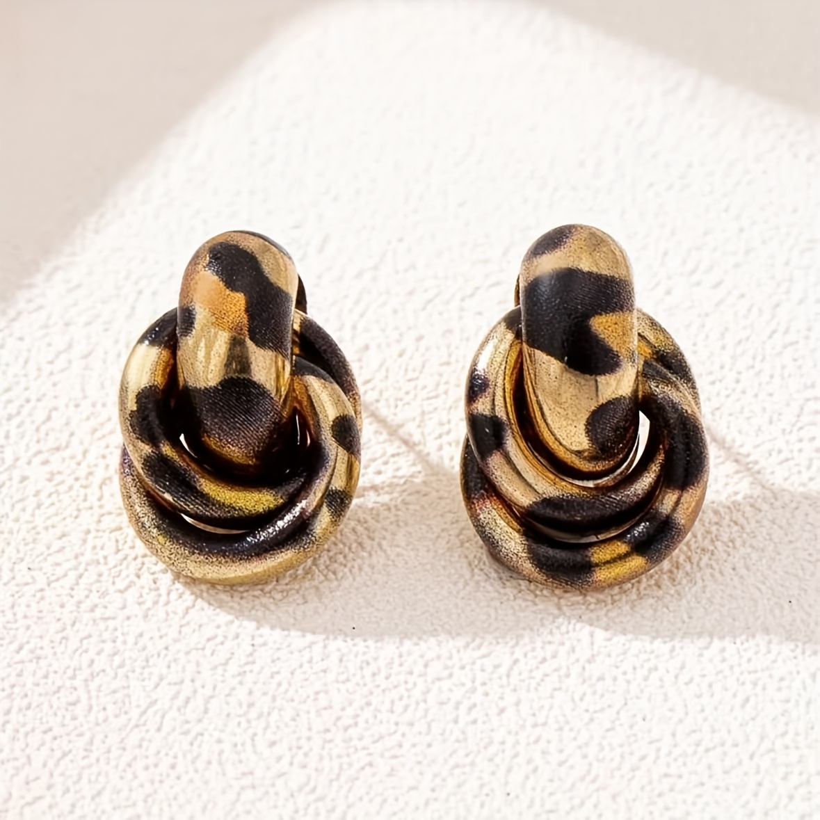 1 Pair Fashion Retro Individual Trendy Cool Geometric Knot Leopard Print Stud Earrings
