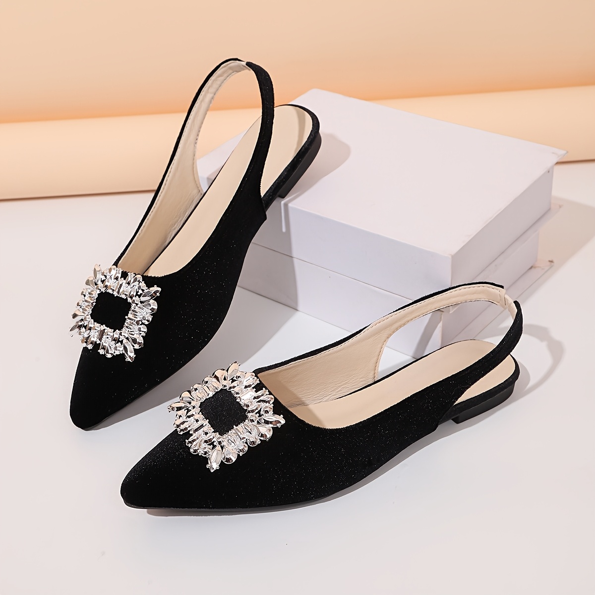 TEMU Chaussures d'été élégantes et confortables pour femmes, à bout , plates, décontractées et , avec une boucle carrée décorative en velours