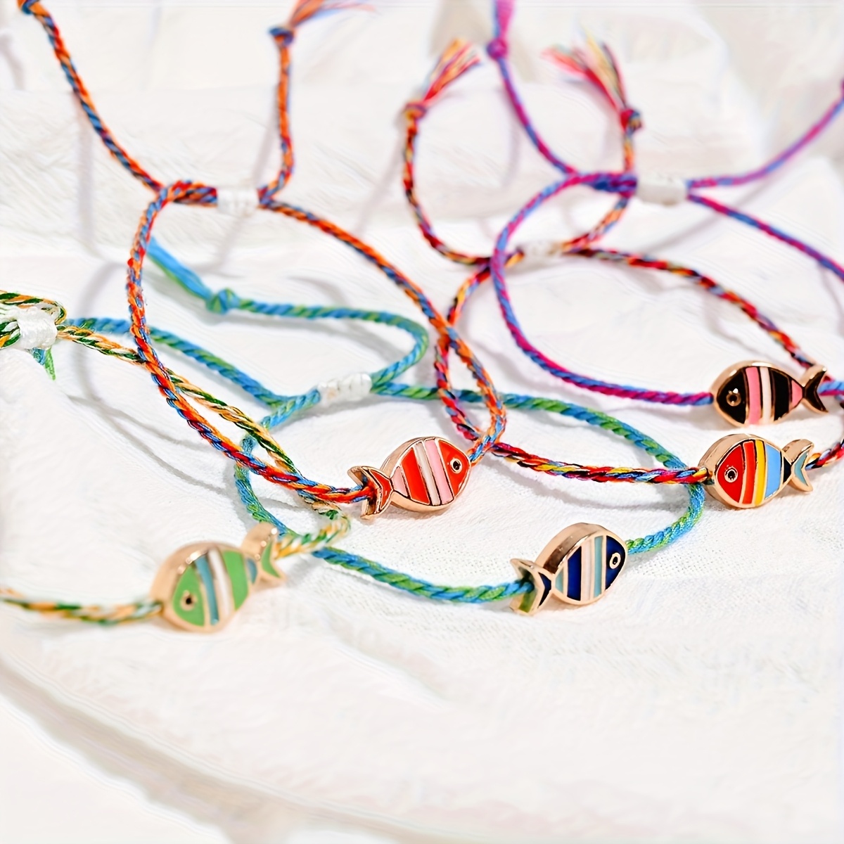 Image of Set Of 5 Bohemian-style Handmade Woven Bracelets, A Fashionable Colorful Fish Bracelet That Connects , Adjustable Size, Perfect As A Small Gift For
