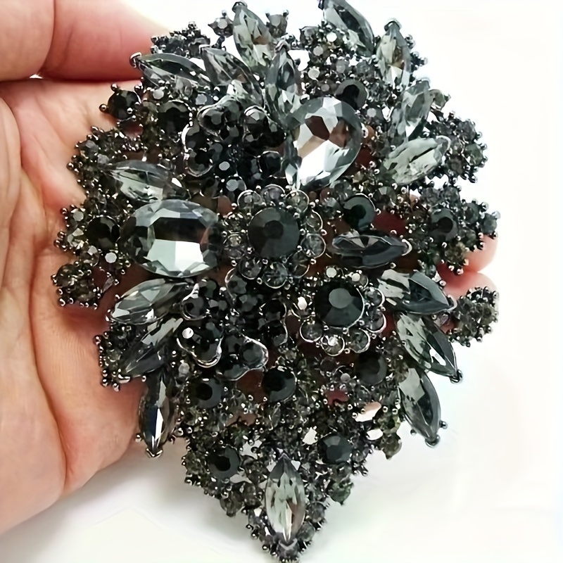 

Exquisite Black Zircon Rhinestone Flower Brooch Women's Fashion Clothing Pin Girls Dinner Party Dress Accessories