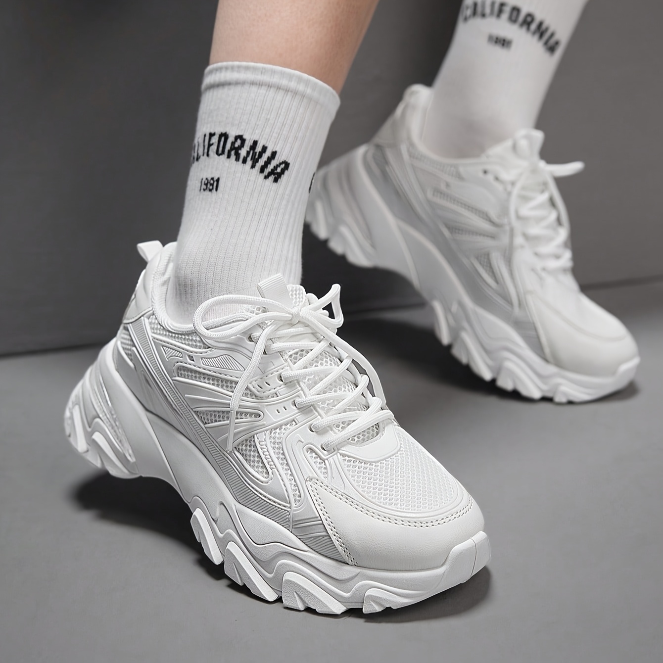 nike chunky shoes womens