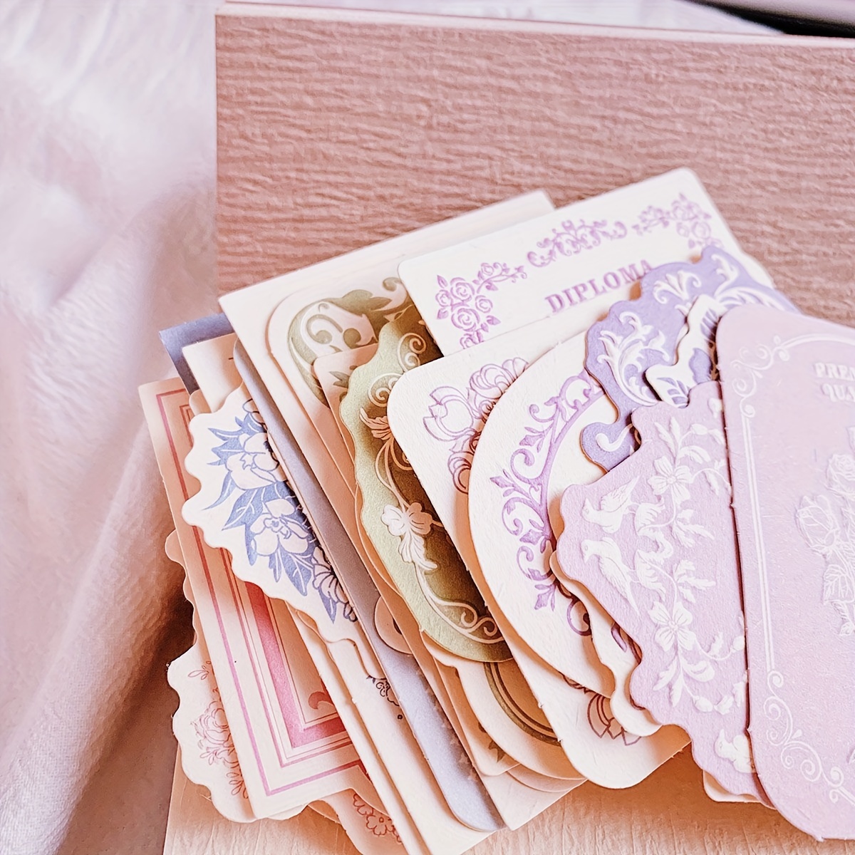 Image of 40pcs Non-repeating Special Printed Hand Account Paper, Convex Design 40pcs Hand Account Collage Diy Photo Album And Message Notepad Literary Label Material Paper Sticky Notes