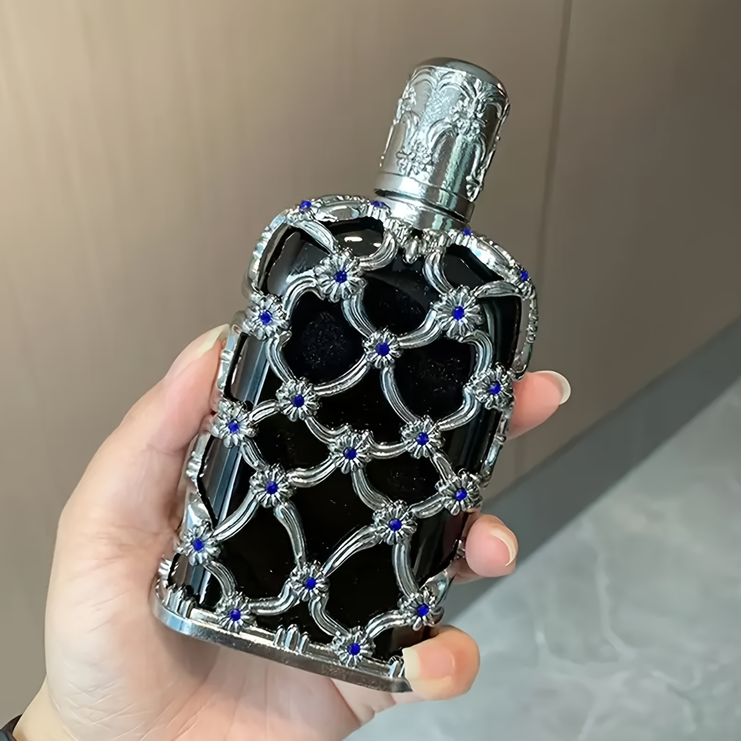 Royal Red Perfume - Oriental Red Perfume - Floral And Oriental, Long-Lasting Fragrance, No Alcohol And Formaldehyde, No Alcohol And Formaldehyde, Elegant Crystal Bottling, Suitable for Daily Wear And Special Occasions