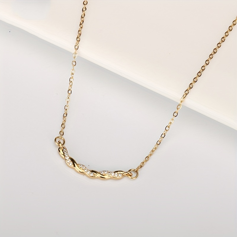 1pc Stainless Steel Necklace - Twisted Rope Pendant - Minimalist Elegant Design for Women - Durable Everyday & Party Jewelry - Perfect Gift for Ladies - Special Occasion Jewelry - Sophisticated Accessory