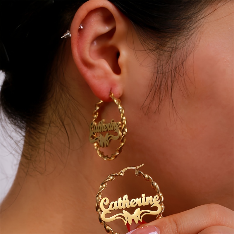 

Elegant & Classic Style, Golden Personality Circular Earrings With Custom Name Initials, Butterfly, Ribbon, And Golden Stainless Steel Twisted Hoop Design, Suitable For Ladies