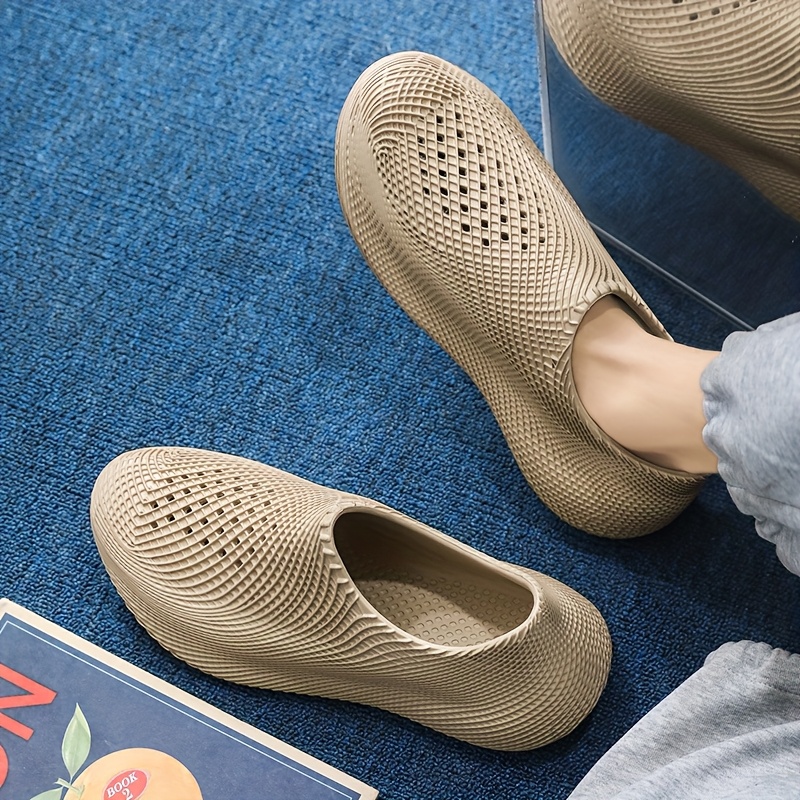 Men'S Shoes Summer 2025 New Outdoor Sports Non-Slip Fishing Wading Shoes Thick Sole Beach Clogs Sandals Men