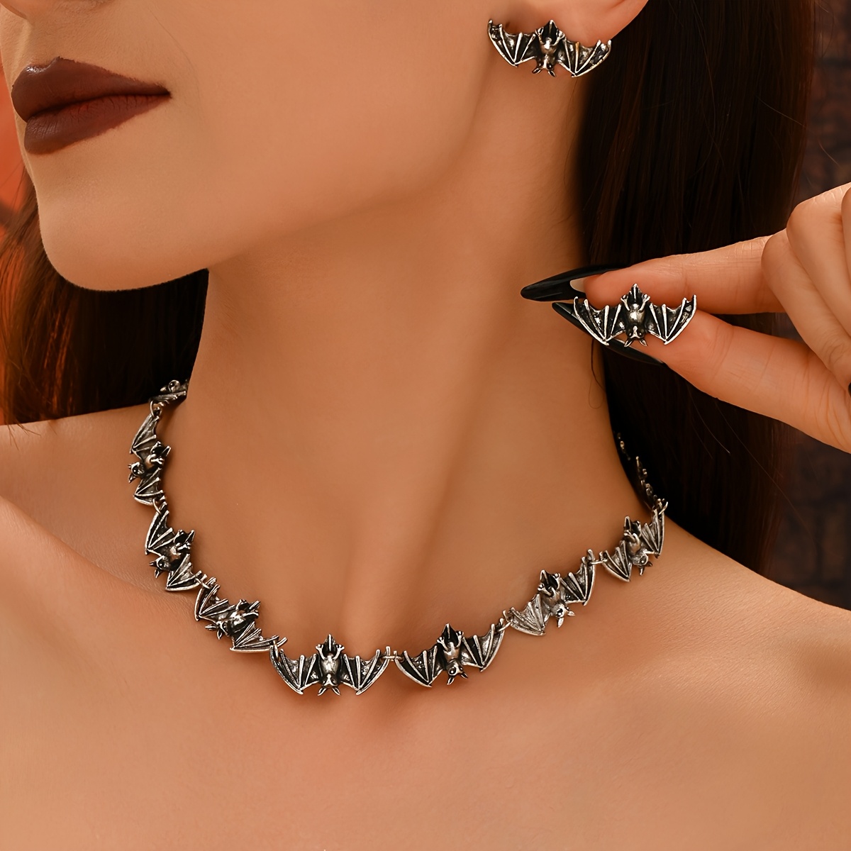 Image of 2pcs Halloween Gothic Dark Series Horror Bat Short Necklace Stud Earrings Women's Jewelry Set For Prom, Party, Travel, And Unique Gift Additions