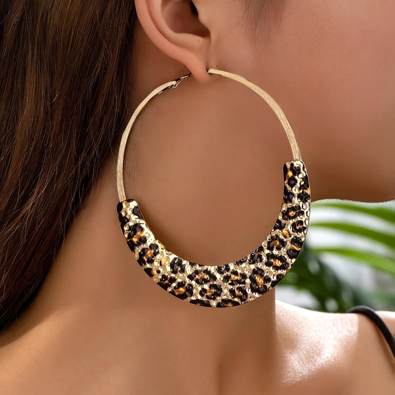 

A Pair Of Exaggerated Charm Leopard Print Metal Big Earrings For Women, Trendy For Dating, Parties, Day And Valentine's Day Gifts