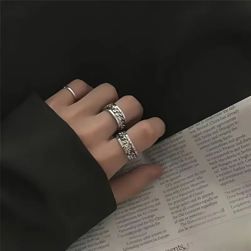 1pc creative rotating chain ring beer opener christmas gift Product details 4