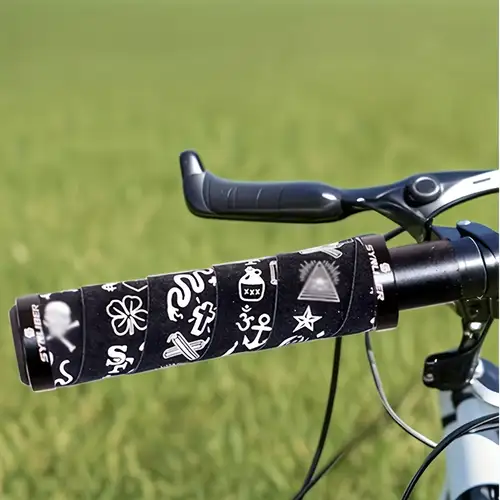 giant bicycle grips logo in Black these grips are designed to improve durability Giant Bar Tape and Grips