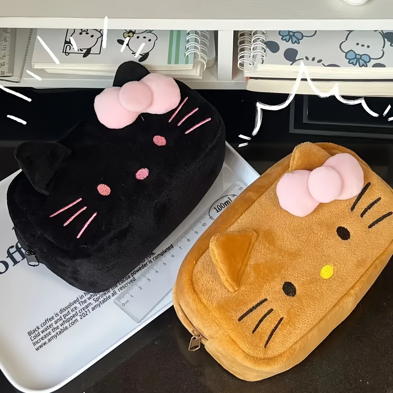 Para amantes de gatitos, estuche de bolígrafo de peluche - Gran capacidad, organizador de papelería de estilo japonés lindo para mujeres, material de flanela suave, perfecto para suministros escolares, uso en la oficina y regalos, organizador de papelería | Diseño juguetón | Cierre de cremallera duradera, bolso de papelería