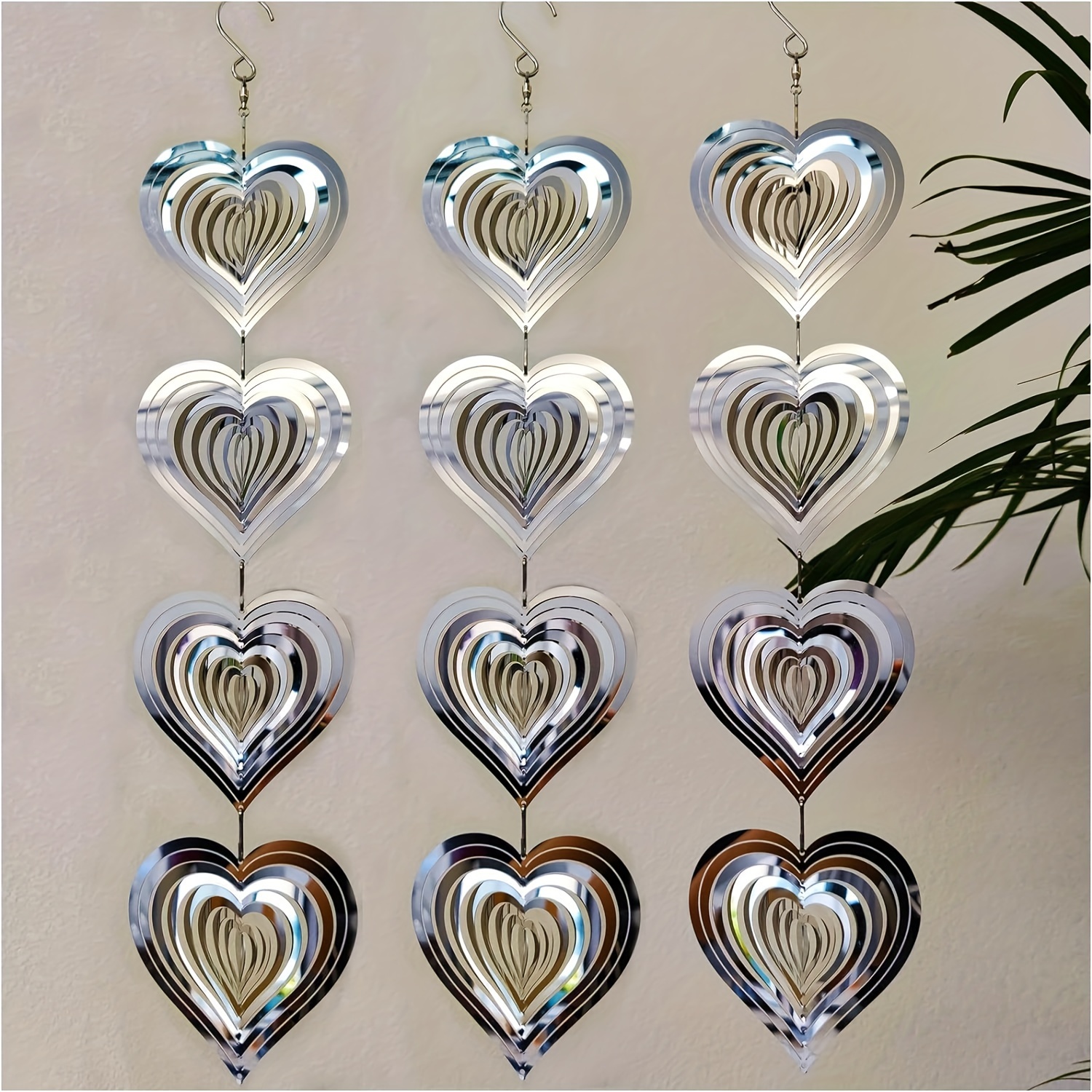

1pc 4-piece Metal 3d Small Love Heart Three-dimensional Wind Chime Wind Rotating Decorative Pendant