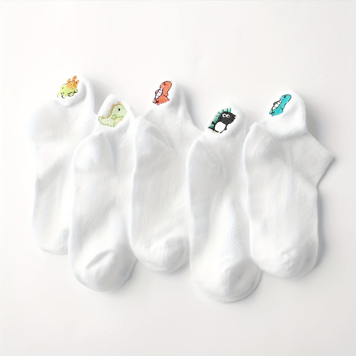 Image of 5-pair Boys' Dinosaur Socks - Ankle- Length Cartoon Dino Embellished Short Socks, Breathable Boat Socks With Ankle For &, Cute Dinosaur Boots For, & Casual Attire (hand Wash Only) -