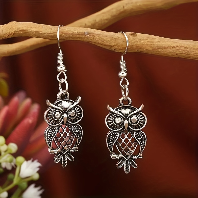 

Vintage Bohemian Western Style Metal Owl Earrings, Hollow-carved Creative Design, Antique Fashion Dangle Ear Accessories