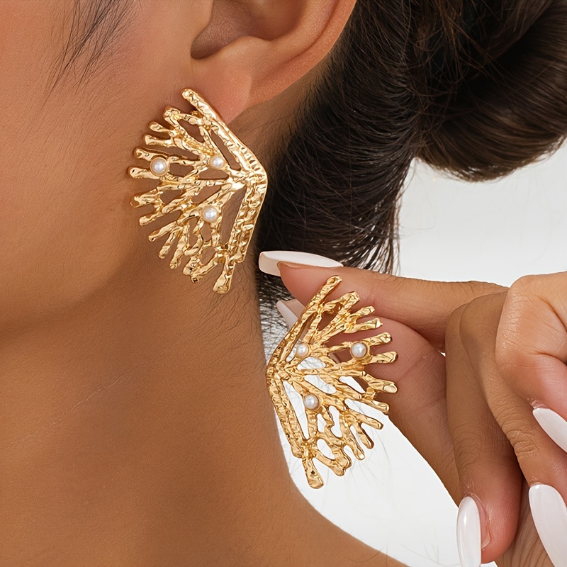 Women's Irregular Branch-shaped Decorative Stud Earrings