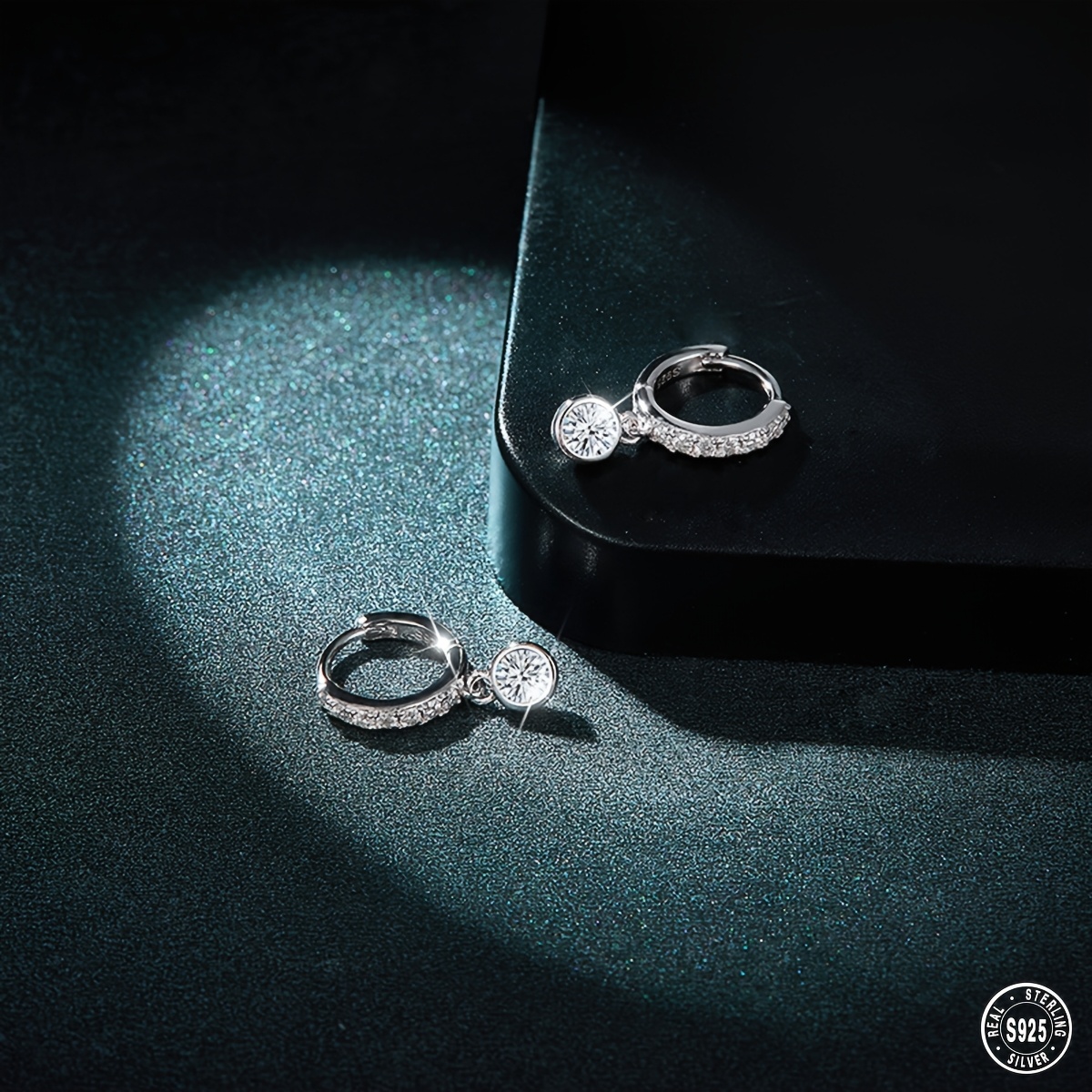 simple   3 5mm round moissanite 925   not prone to allergies     for gifts Product details 2