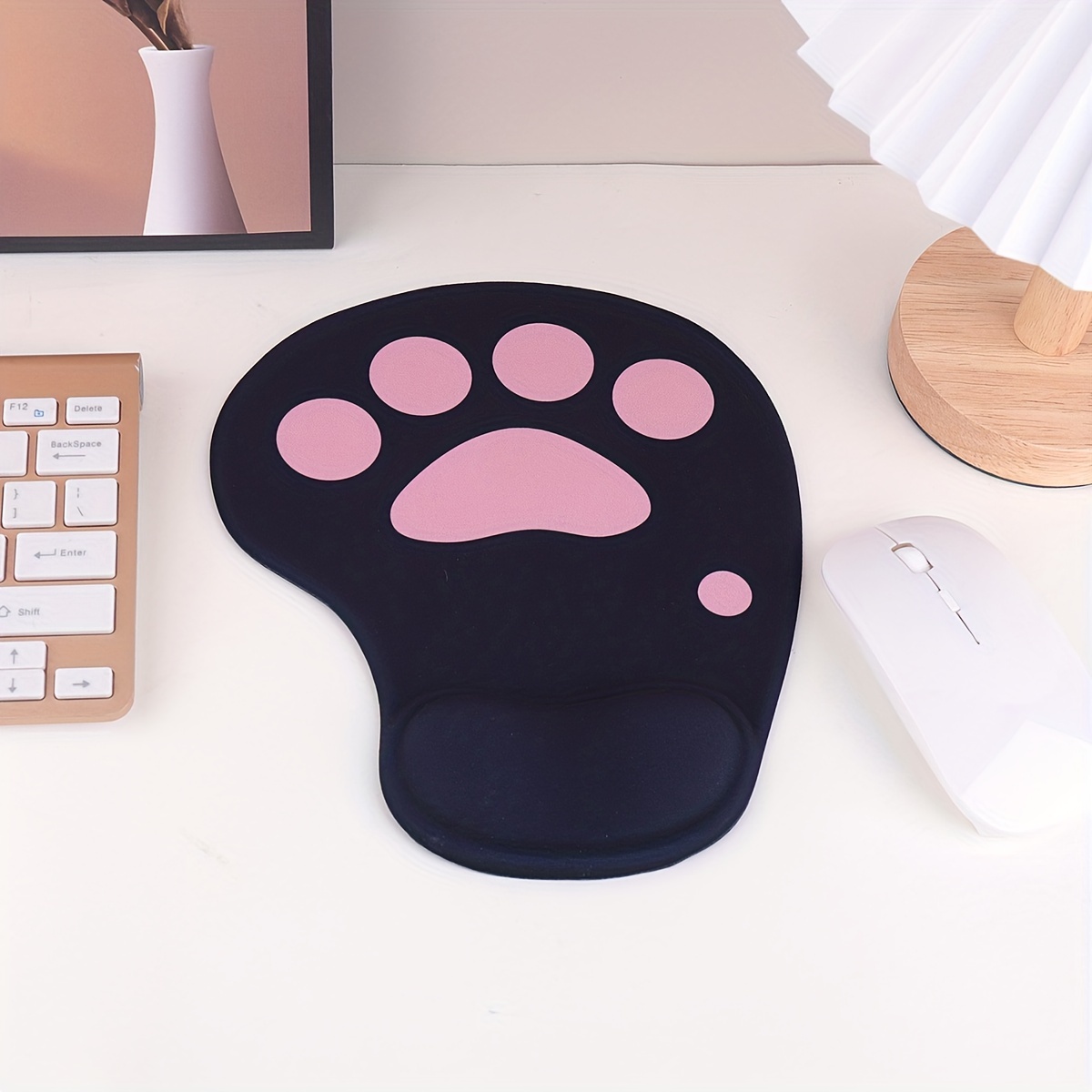 

1pc Ergonomic Silicone Mouse Pad With Wrist Rest, Cute Paw Design, Non-slip Base, Comfortable & Portable - , Mouse Pads For Desk