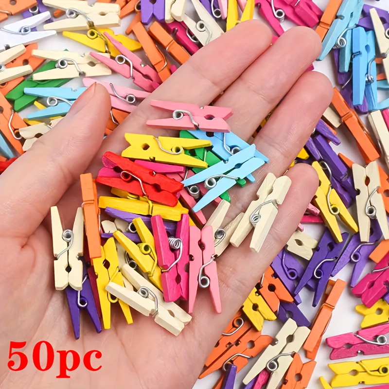 TEMU 50pcs Mini Clips en Bois Colorés pour Photos, Loisirs Créatifs, et Décorations de Fêtes – Légers, Élégants, et Polyvalents pour Mariages, Fêtes,