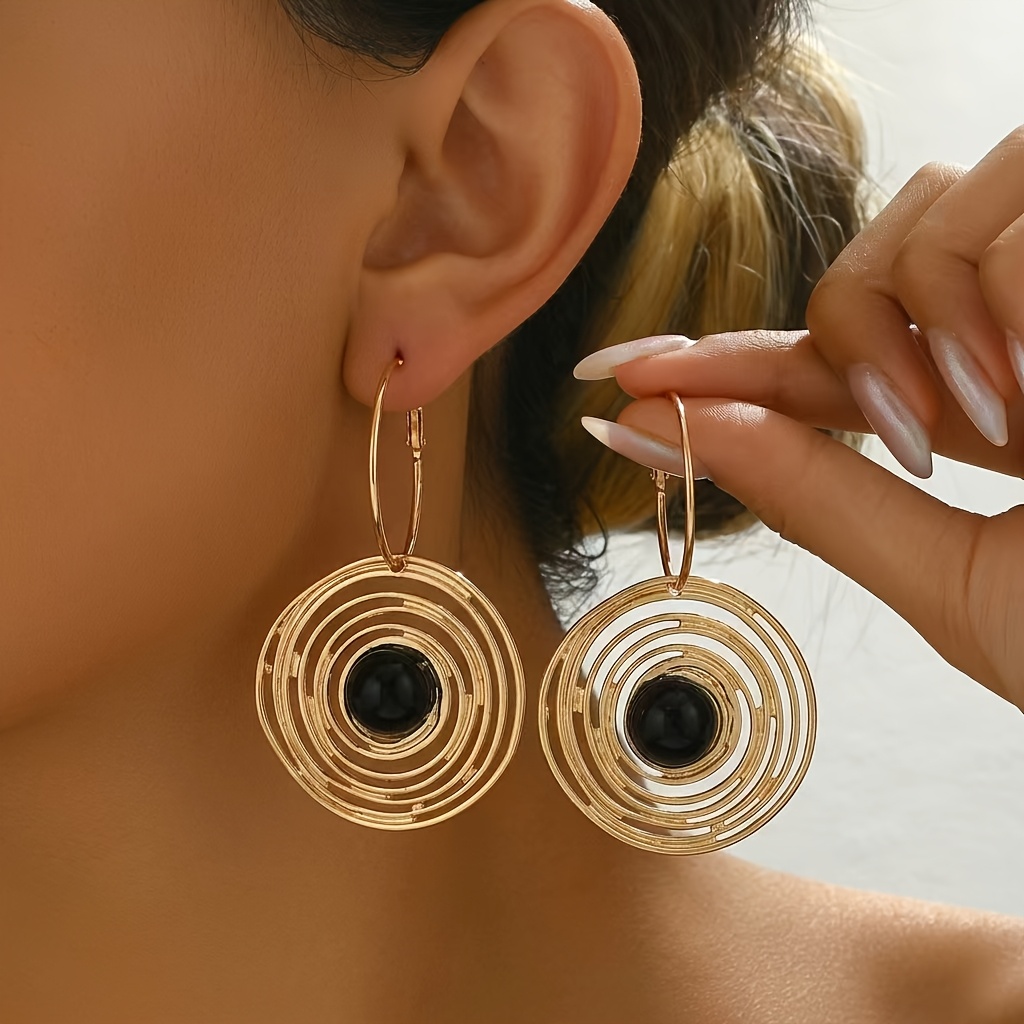 Image of 1 Pair Hollow Ring Pendant Earrings, Modern Easy Light , Circle Structure With Central Inlaid Smooth , Suitable For Love Geometric Lines And Seek For Daily
