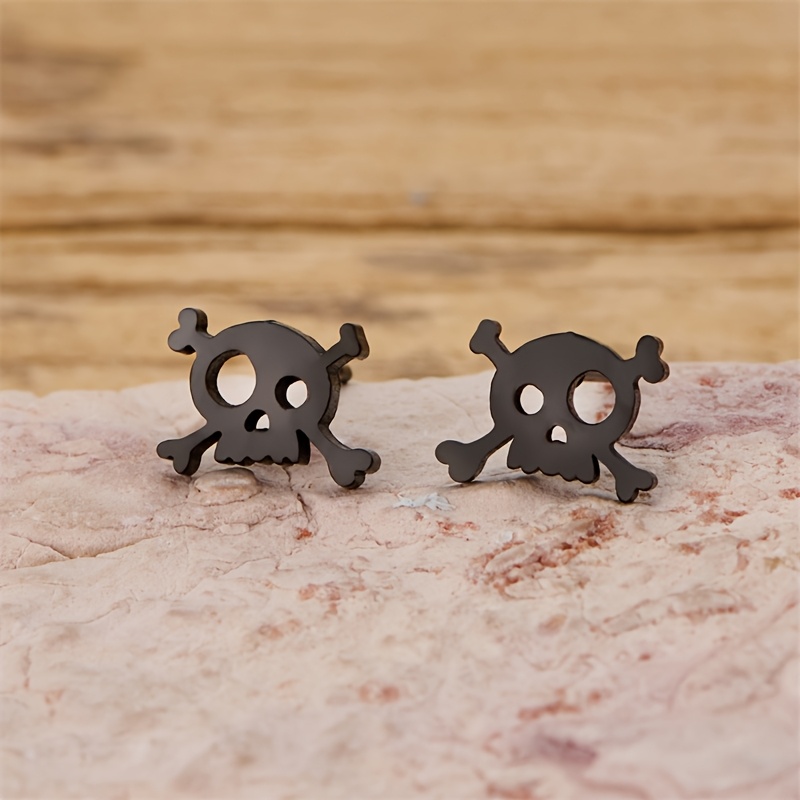 TEMU Un par de aretes clásicos para mujer, adiciones de joyería estilo gótico punk, aretes de calavera de acero inoxidable negro para decoración de