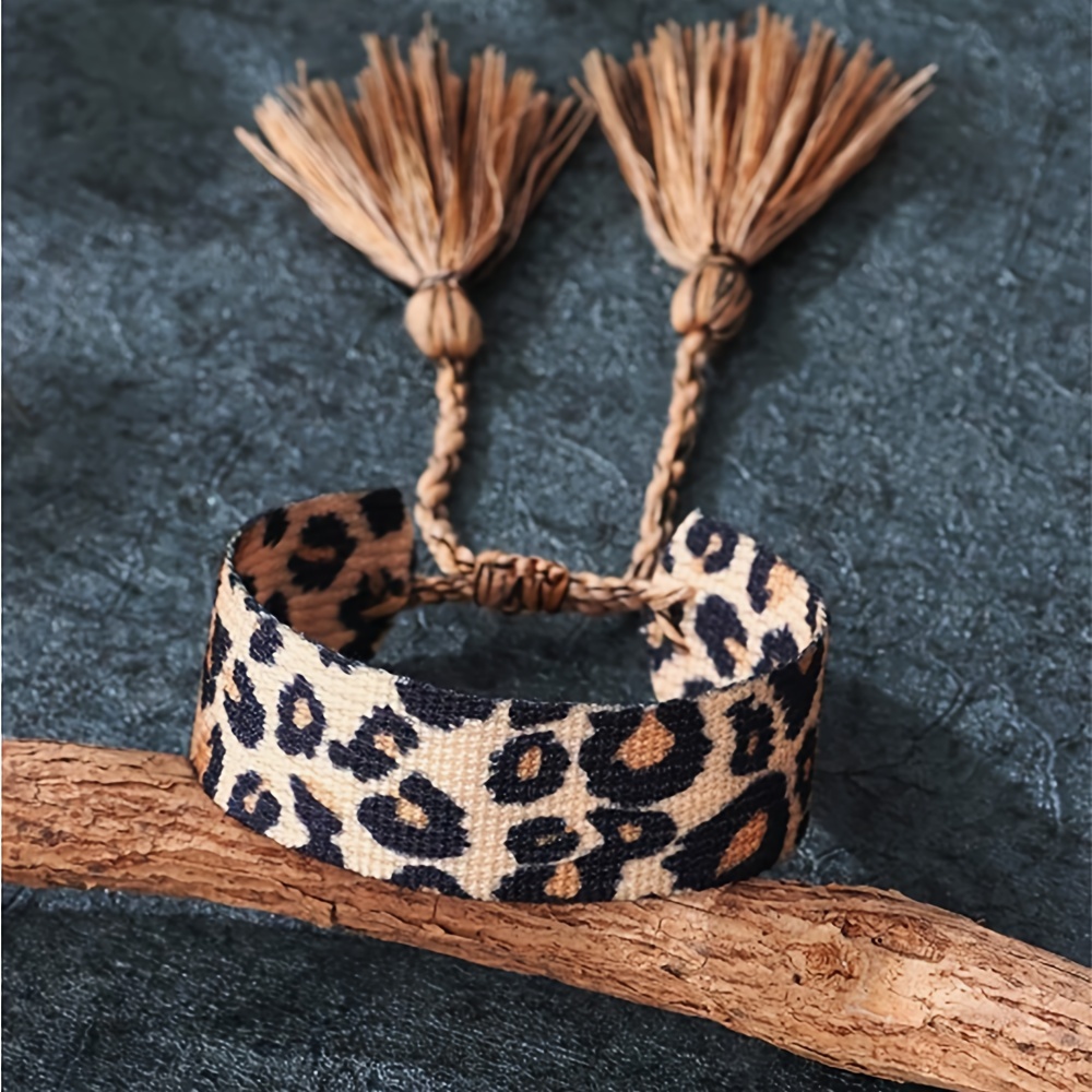 

- Bracelet - & For