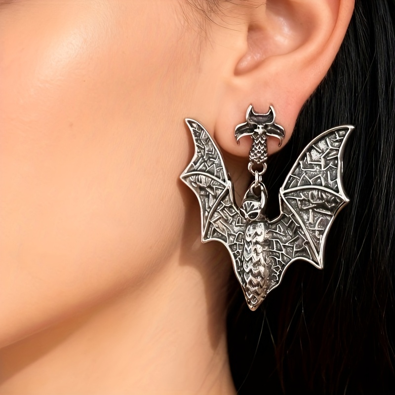 Image of A Pair Of Gothic Dark Bat Drop Earrings, With A Unique Hip-hop Style, Suitable For Halloween Parties Or As Holiday Gifts