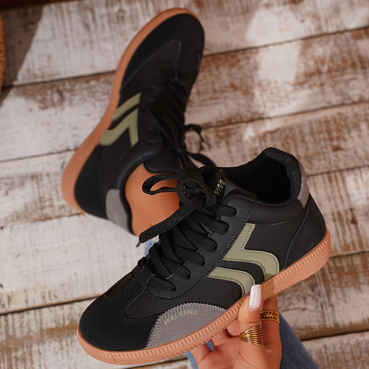 

Women' Sneakers, Breathable Lace-up Round Toe Casual Sports , High Top Sneakers