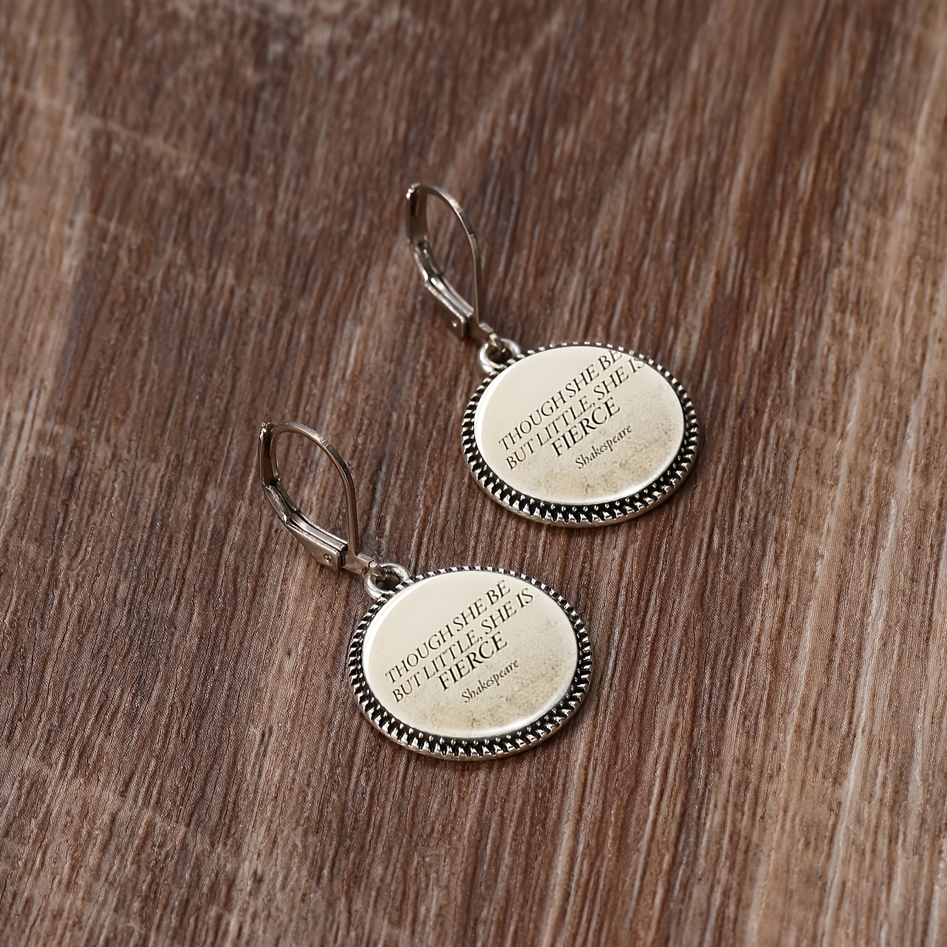 3pcs Shakespeare Quote Round Badge Jewelry Set