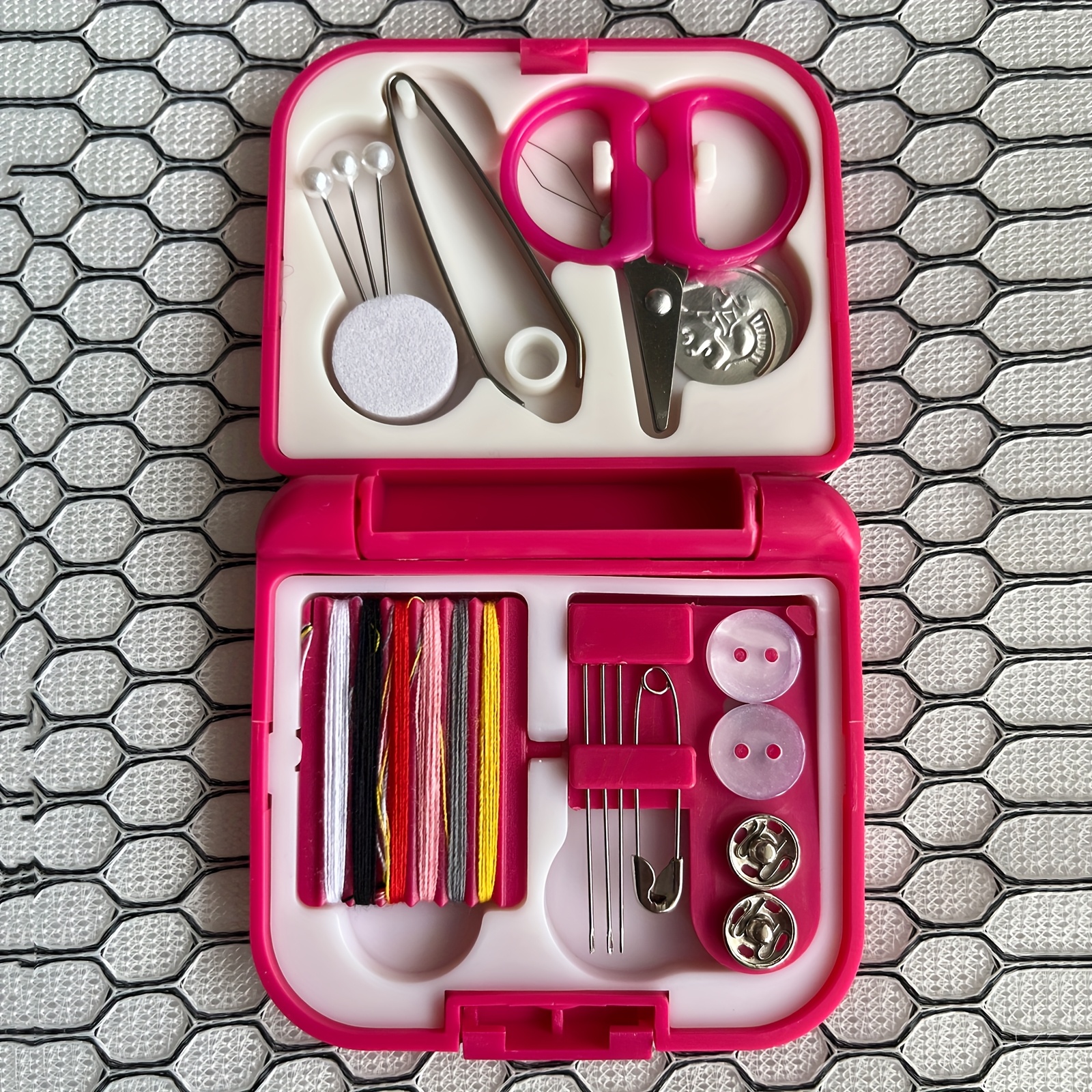 TEMU 1 Set Sewing Tool Kit, Plastic Box Packed Needle And Thread Box, Portable Mini Type, Essential Needle And Thread Bag For Outdoor Travel,